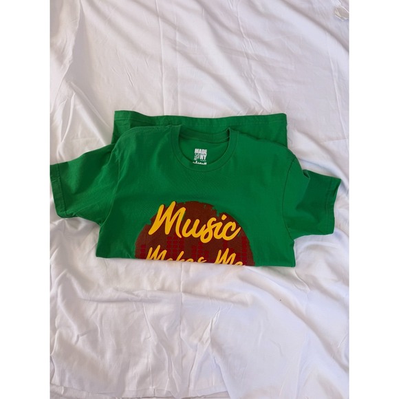 Made NY Green Music Makes Me Happy Graphic T-Shirt Small - Picture 3 of 5